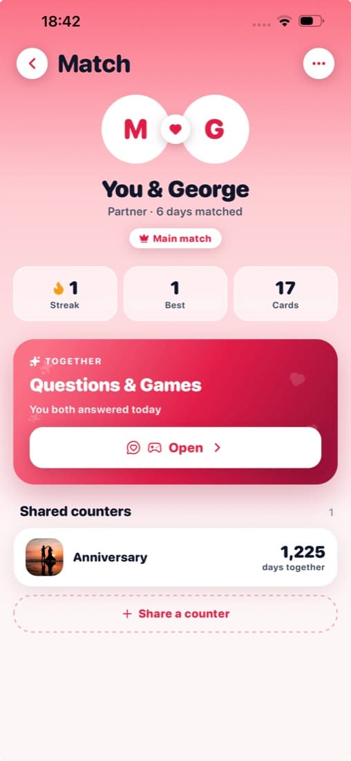 Match screen with a streak, card count and shared counters